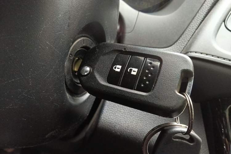 Used Honda Vezel 2015 1.5L CVT two-wheel drive Comfort trim Vehicle Key