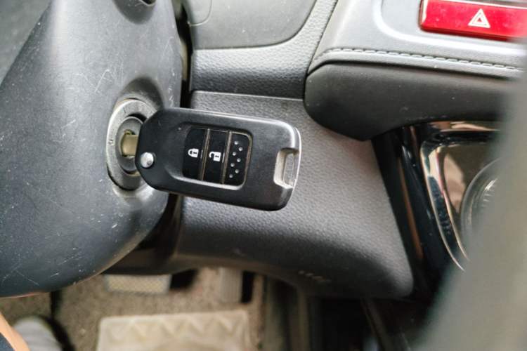 Used Honda Vezel 2015 1.5L CVT two-wheel drive Comfort trim Vehicle Key