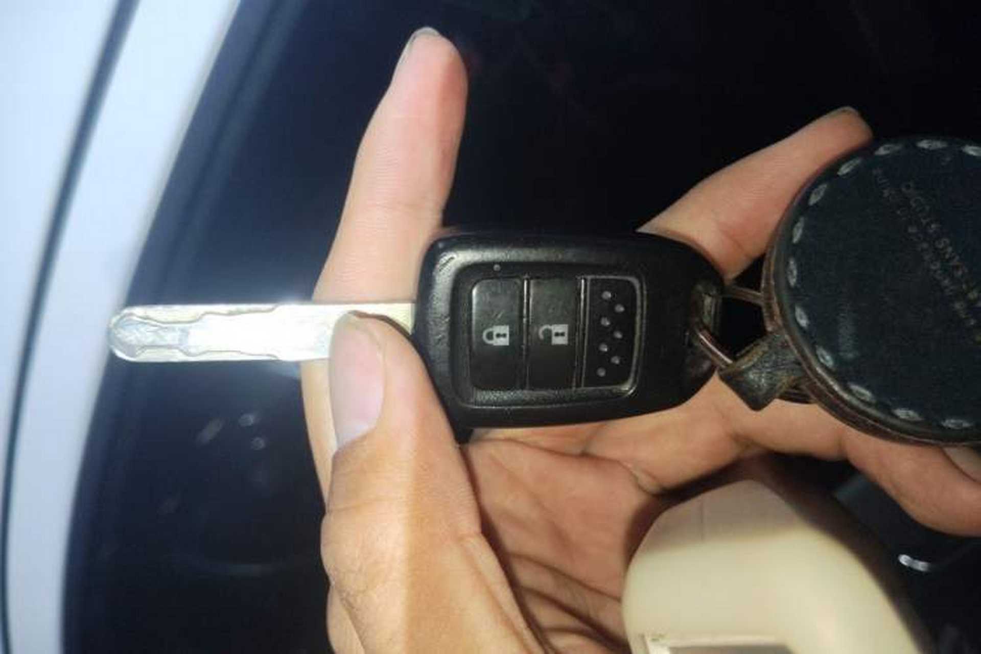 Used Honda Vezel 2015 1.8L CVT 2WD Elite Model Vehicle Key