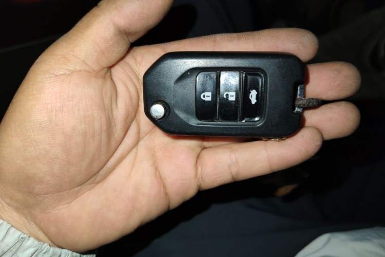 Used Honda Vezel 2015 1.5L CVT two-wheel drive Comfort trim Vehicle Key