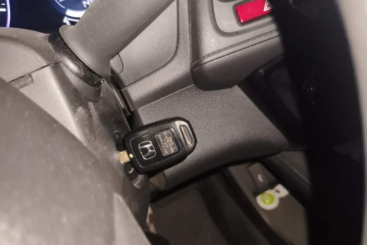 Used Honda Vezel 2015 1.5L manual two-wheel drive Comfort trim level Vehicle Key
