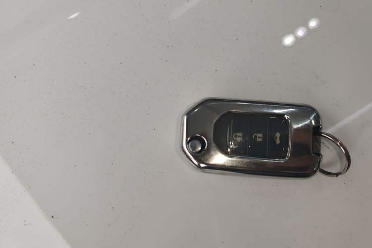 Used Honda Vezel 2015 1.8L CVT 2WD Elite Model Vehicle Key