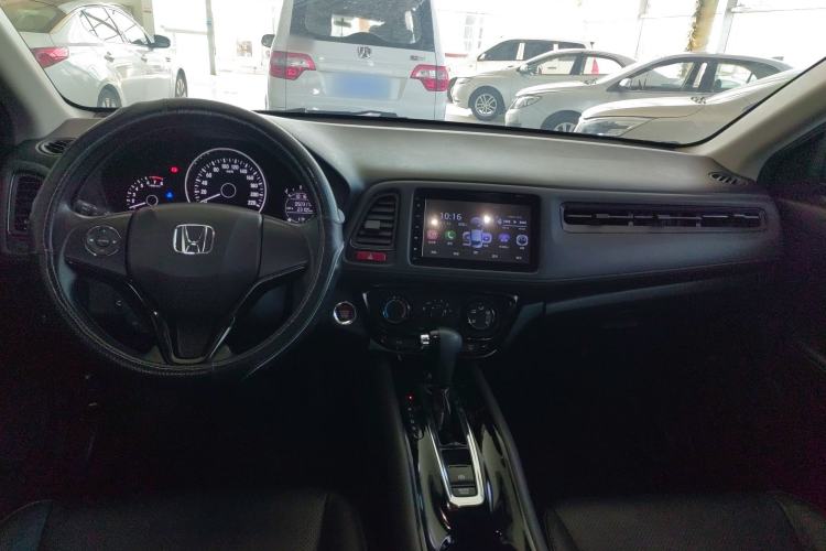 Used Honda Vezel 2016 1.8L CVT Front-Wheel Drive Pioneer Edition Center Console