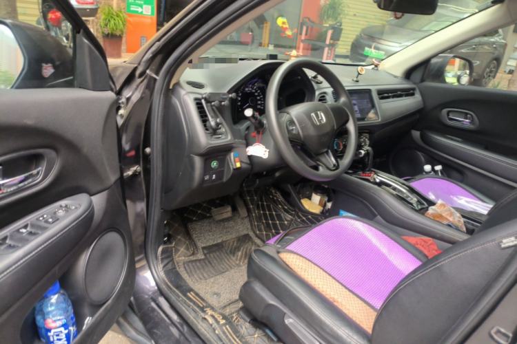 Used Honda Vezel 2016 1.8L CVT Front-Wheel Drive Pioneer Edition Driver Seat
