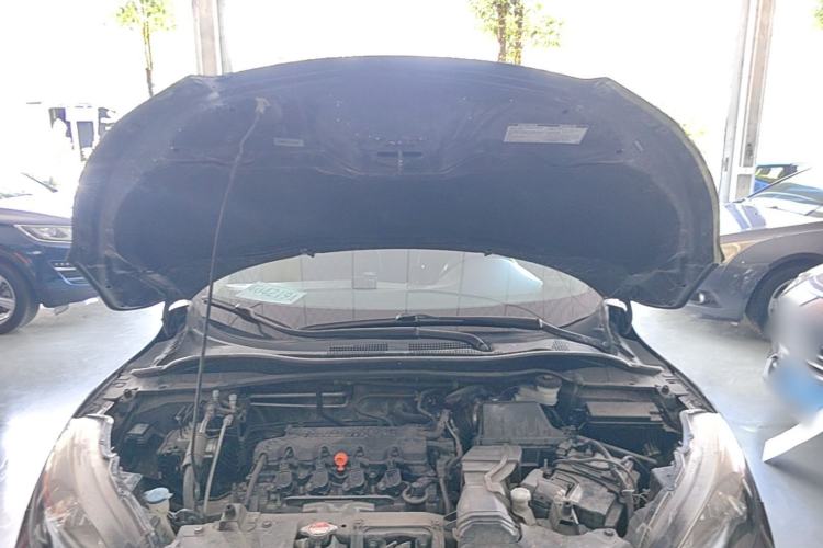 Used Honda Vezel 2016 1.8L CVT Front-Wheel Drive Pioneer Edition Engine Bay