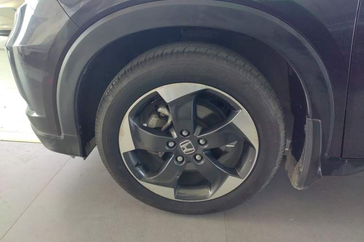 Used Honda Vezel 2016 1.8L CVT Front-Wheel Drive Pioneer Edition Exterior 3