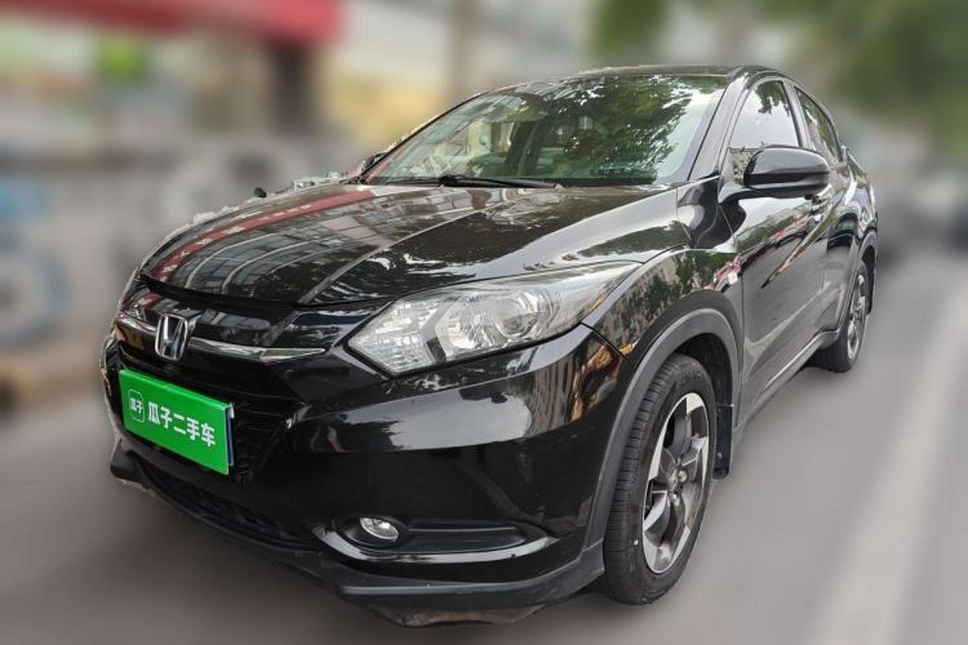Used Honda Vezel 2016 1.8L CVT Front-Wheel Drive Pioneer Edition Front Left 45 Deg
