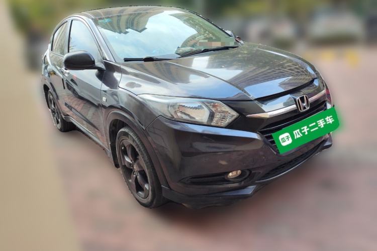 Used Honda Vezel 2016 1.8L CVT Front-Wheel Drive Pioneer Edition Front Right 45 Deg