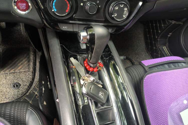 Used Honda Vezel 2016 1.8L CVT Front-Wheel Drive Pioneer Edition Gear Lever