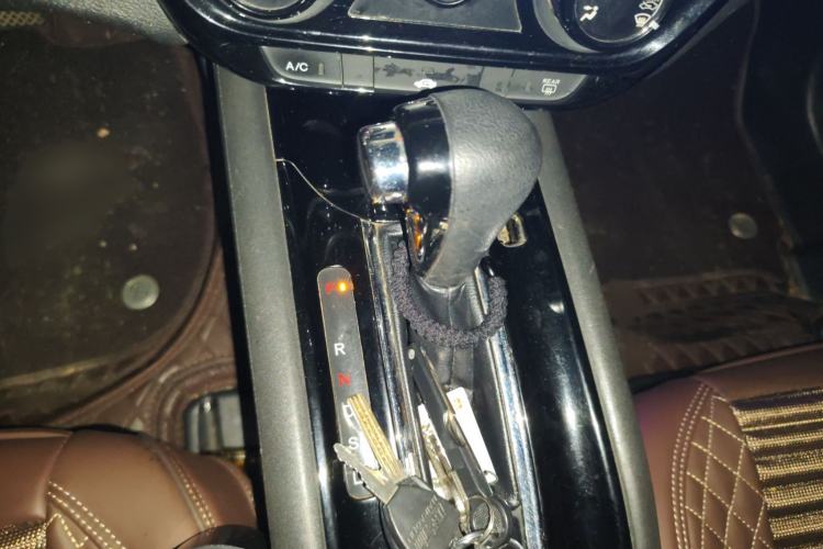 Used Honda Vezel 2016 1.8L CVT Front-Wheel Drive Pioneer Edition Gear Lever