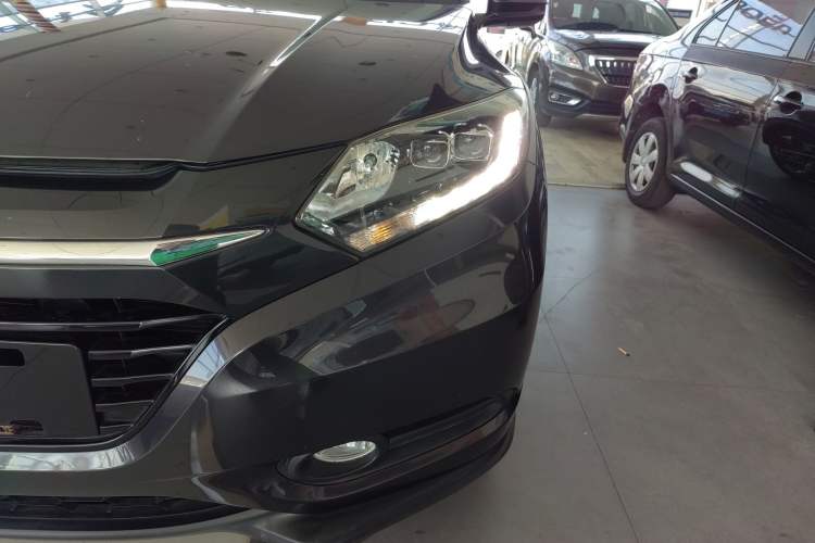 Used Honda Vezel 2016 1.8L CVT Front-Wheel Drive Pioneer Edition Left Front Headlight