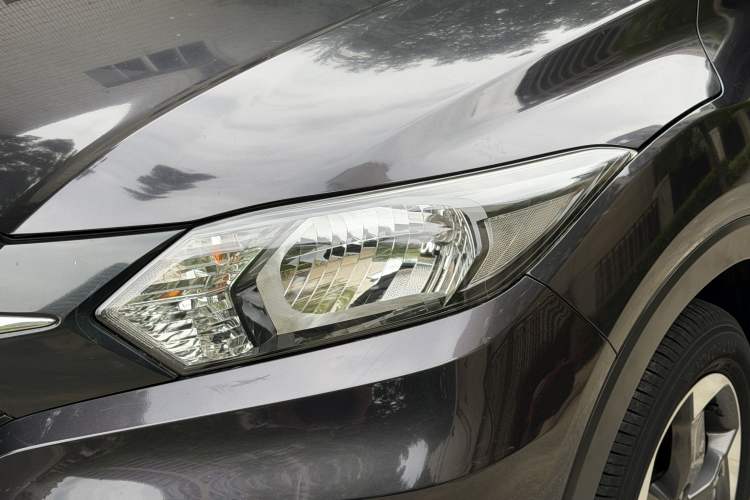 Used Honda Vezel 2016 1.8L CVT Front-Wheel Drive Pioneer Edition Left Front Headlight