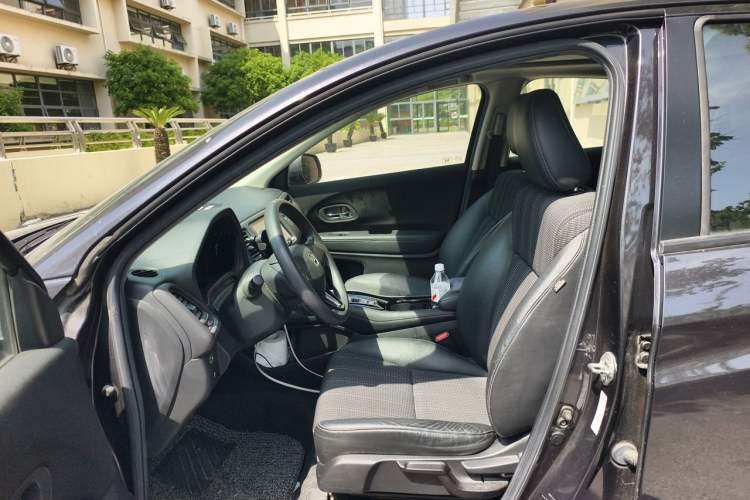 Used Honda Vezel 2016 1.8L CVT Front-Wheel Drive Pioneer Edition Left Front Seat