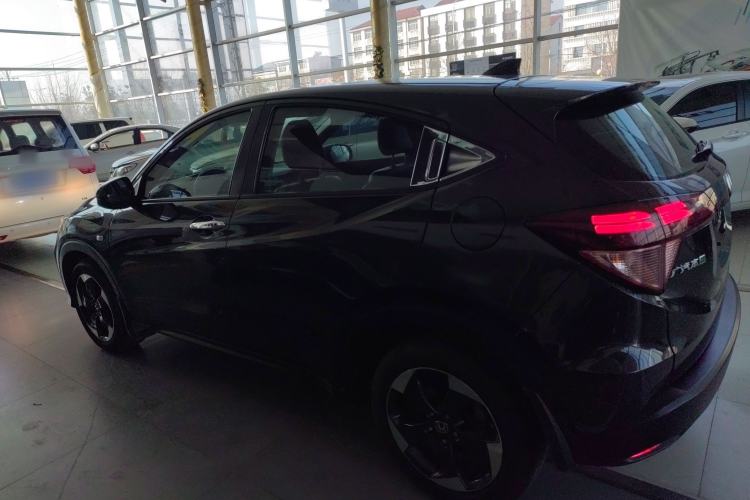 Used Honda Vezel 2016 1.8L CVT Front-Wheel Drive Pioneer Edition Left Side