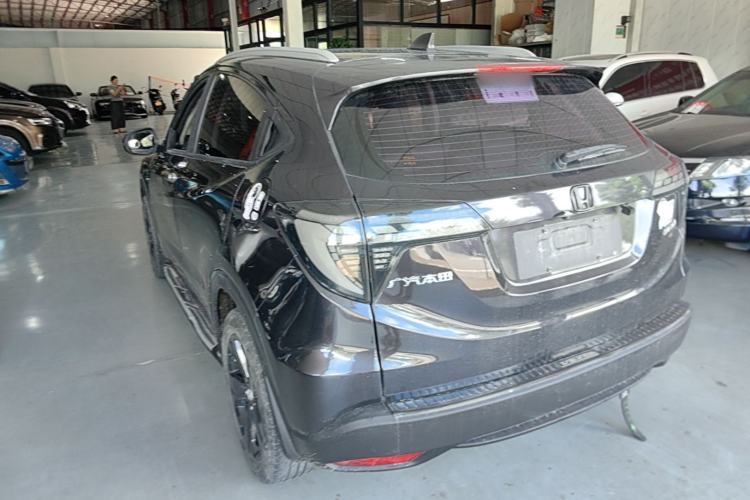 Used Honda Vezel 2016 1.8L CVT Front-Wheel Drive Pioneer Edition Rear Left 45 Deg