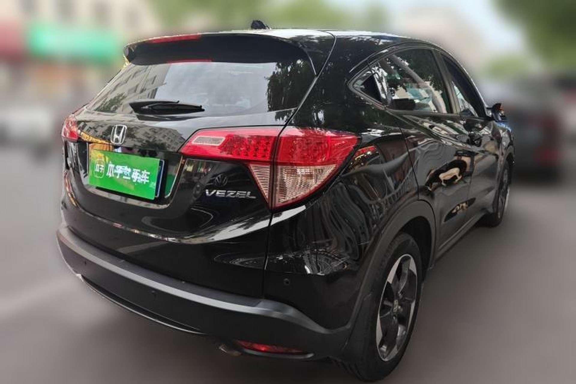 Used Honda Vezel 2016 1.8L CVT Front-Wheel Drive Pioneer Edition Rear Right 45 Deg