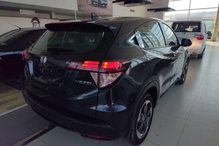 Used Honda Vezel 2016 1.8L CVT Front-Wheel Drive Pioneer Edition Rear Right 45 Deg
