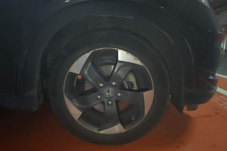 Used Honda Vezel 2016 1.8L CVT Front-Wheel Drive Pioneer Edition Right Front Wheel Hub
