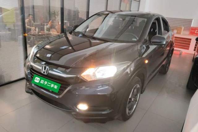 Used Honda Vezel 2016 1.8L CVT Front-Wheel Drive Pioneer Edition