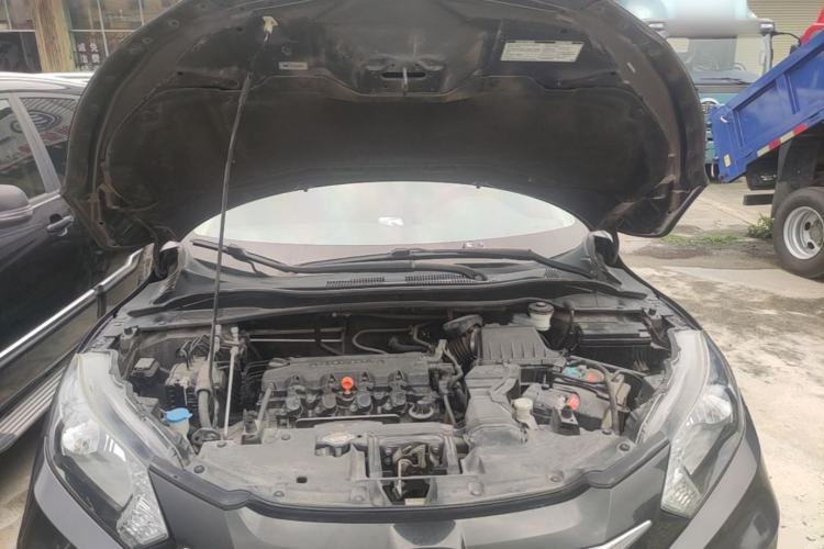 Used Honda Vezel 2016 1.8L CVT Front-Wheel Drive Pioneer Edition Engine Bay