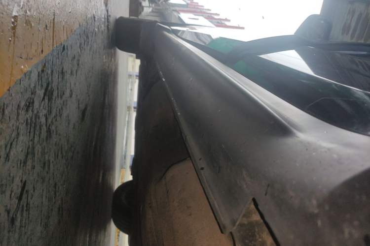 Used Honda Vezel 2016 1.8L CVT Front-Wheel Drive Pioneer Edition Left Side Sill