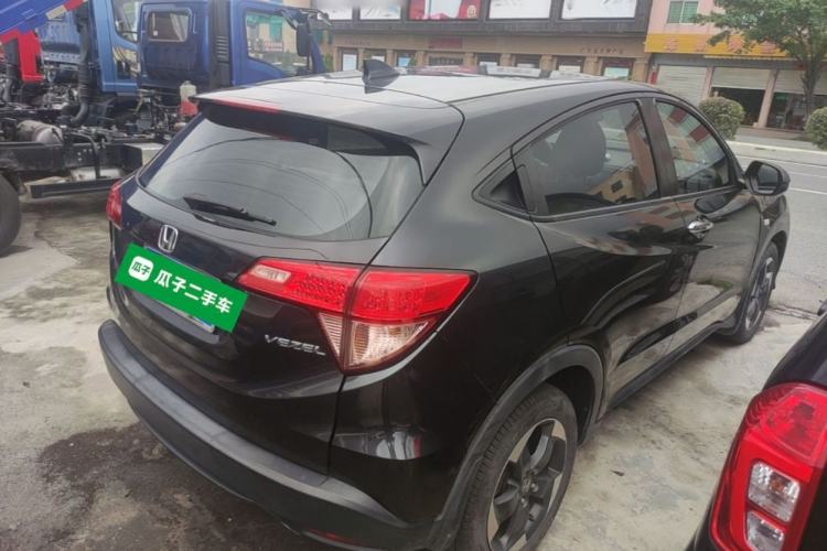 Used Honda Vezel 2016 1.8L CVT Front-Wheel Drive Pioneer Edition Rear Right 45 Deg