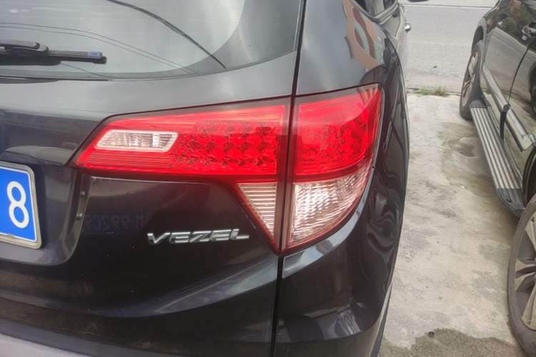 Used Honda Vezel 2016 1.8L CVT Front-Wheel Drive Pioneer Edition Right Rear Taillight