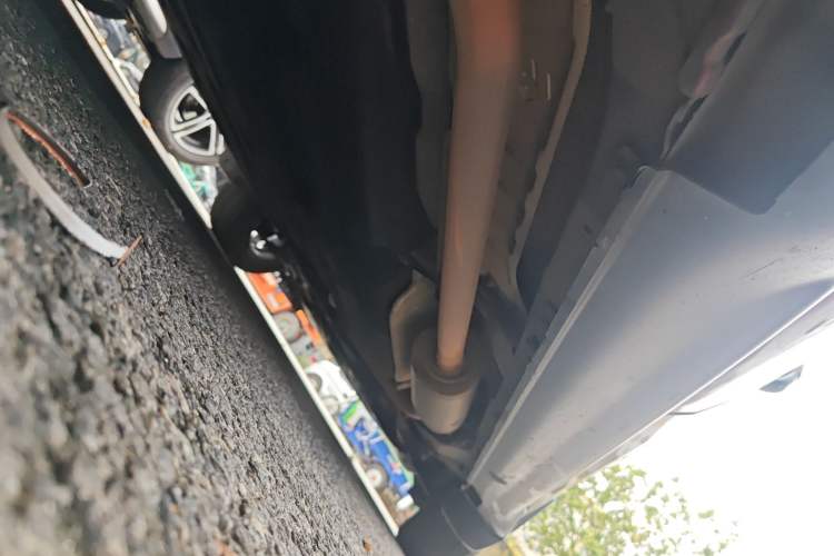 Used Honda Vezel 2016 1.8L CVT Front-Wheel Drive Pioneer Edition Chassis Rear Right