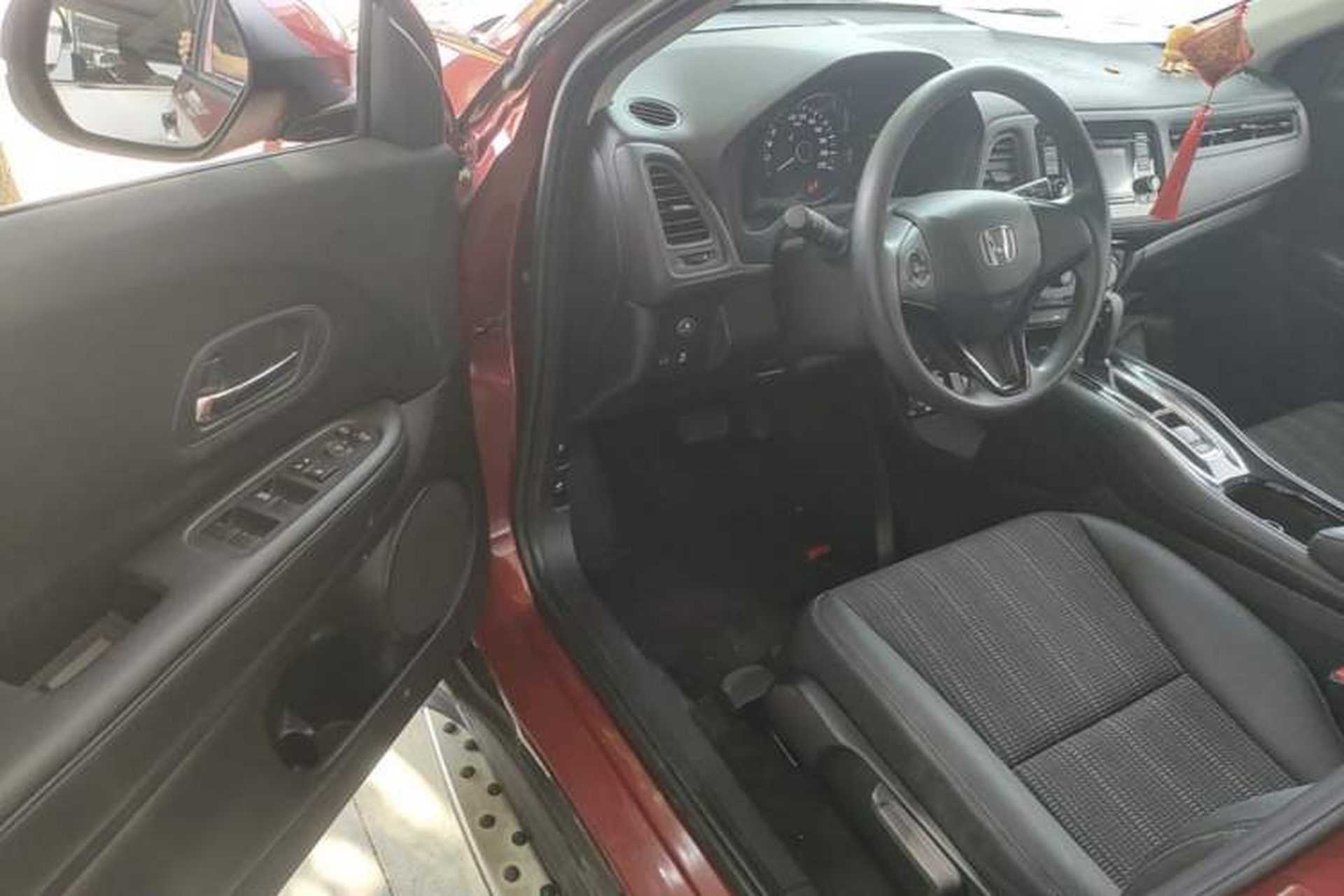 Used Honda Vezel 2016 1.8L CVT Front-Wheel Drive Pioneer Edition Driver Seat