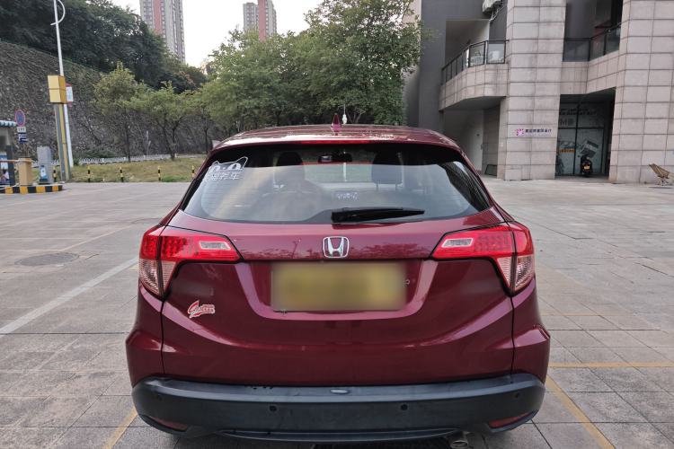 Used Honda Vezel 2016 1.8L CVT Front-Wheel Drive Pioneer Edition Exterior 6