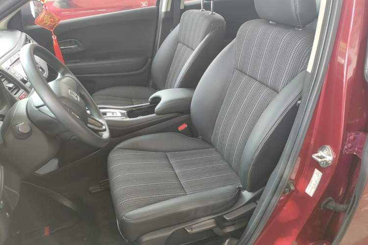 Used Honda Vezel 2016 1.8L CVT Front-Wheel Drive Pioneer Edition Left Front Seat