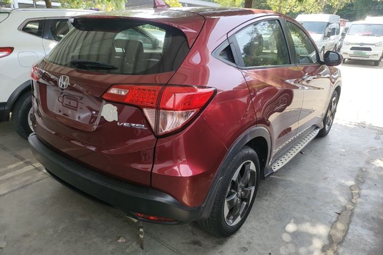 Used Honda Vezel 2016 1.8L CVT Front-Wheel Drive Pioneer Edition Rear Right 45 Deg