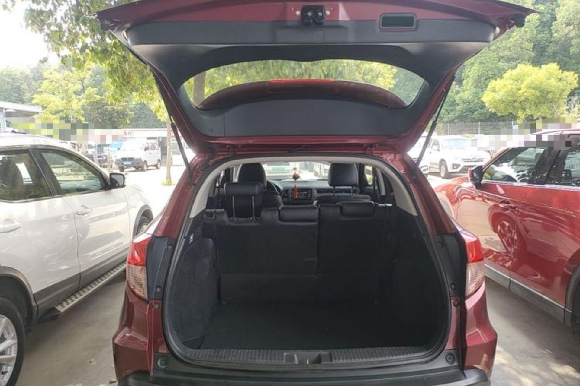 Used Honda Vezel 2016 1.8L CVT Front-Wheel Drive Pioneer Edition Trunk