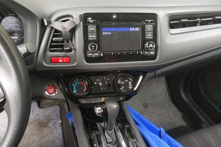 Used Honda Vezel 2016 1.8L CVT Front-Wheel Drive Pioneer Edition Audio And AC Panel
