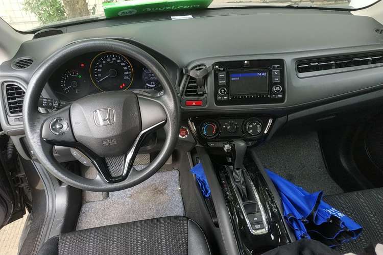 Used Honda Vezel 2016 1.8L CVT Front-Wheel Drive Pioneer Edition Center Console