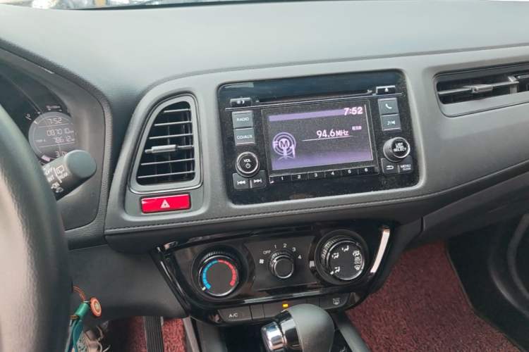 Used Honda Vezel 2016 1.8L CVT Front-Wheel Drive Pioneer Edition Audio And AC Panel
