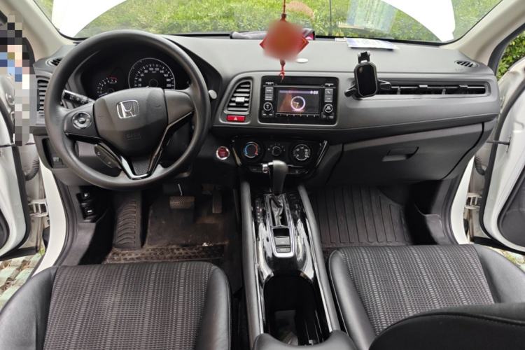 Used Honda Vezel 2016 1.8L CVT Front-Wheel Drive Pioneer Edition Center Console