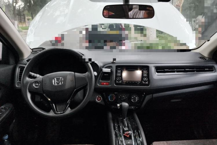 Used Honda Vezel 2016 1.8L CVT Front-Wheel Drive Pioneer Edition Center Console