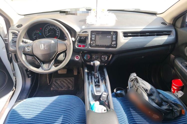 Used Honda Vezel 2016 1.8L CVT Front-Wheel Drive Pioneer Edition Center Console