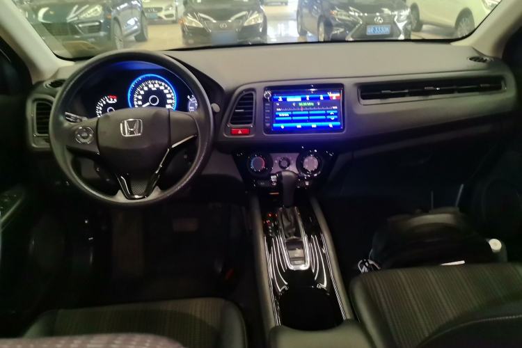 Used Honda Vezel 2016 1.8L CVT Front-Wheel Drive Pioneer Edition Center Console