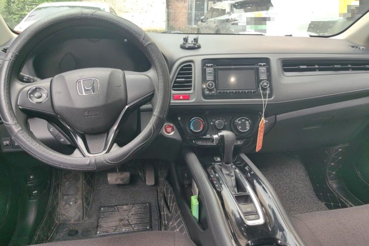 Used Honda Vezel 2016 1.8L CVT Front-Wheel Drive Pioneer Edition Center Console