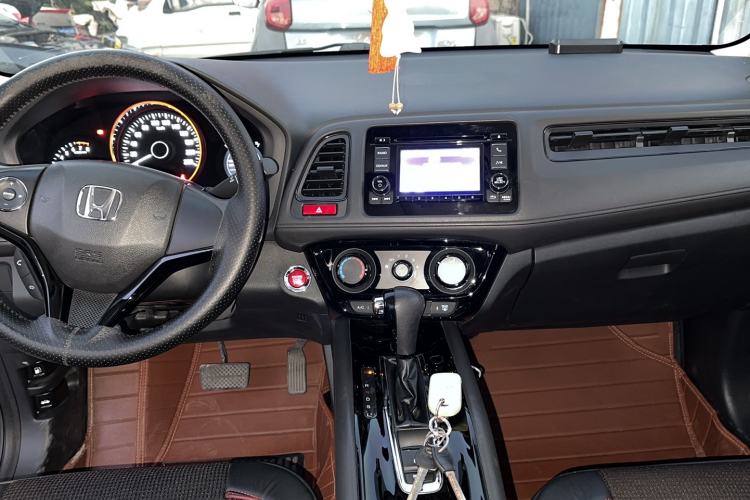 Used Honda Vezel 2016 1.8L CVT Front-Wheel Drive Pioneer Edition Center Console