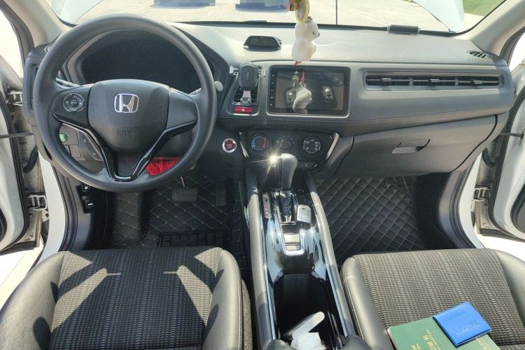 Used Honda Vezel 2016 1.8L CVT Front-Wheel Drive Pioneer Edition Center Console