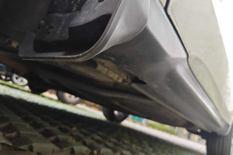 Used Honda Vezel 2016 1.8L CVT Front-Wheel Drive Pioneer Edition Chassis Front Left