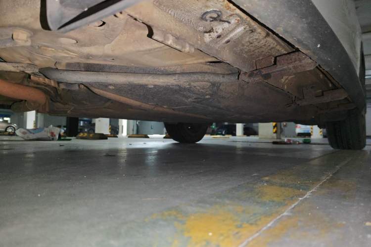 Used Honda Vezel 2016 1.8L CVT Front-Wheel Drive Pioneer Edition Chassis Front Left