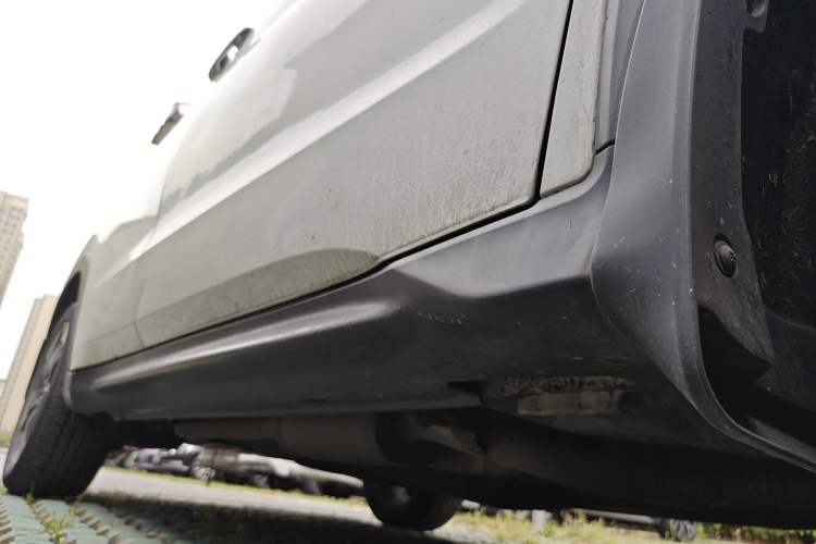Used Honda Vezel 2016 1.8L CVT Front-Wheel Drive Pioneer Edition Chassis Front Right