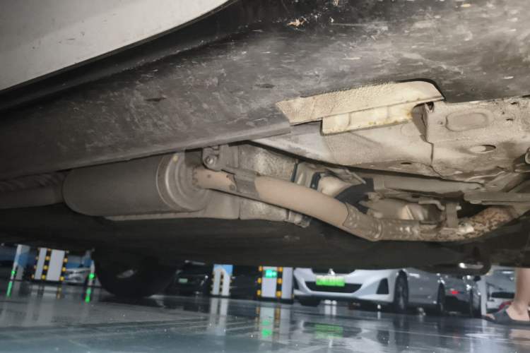 Used Honda Vezel 2016 1.8L CVT Front-Wheel Drive Pioneer Edition Chassis Front Right