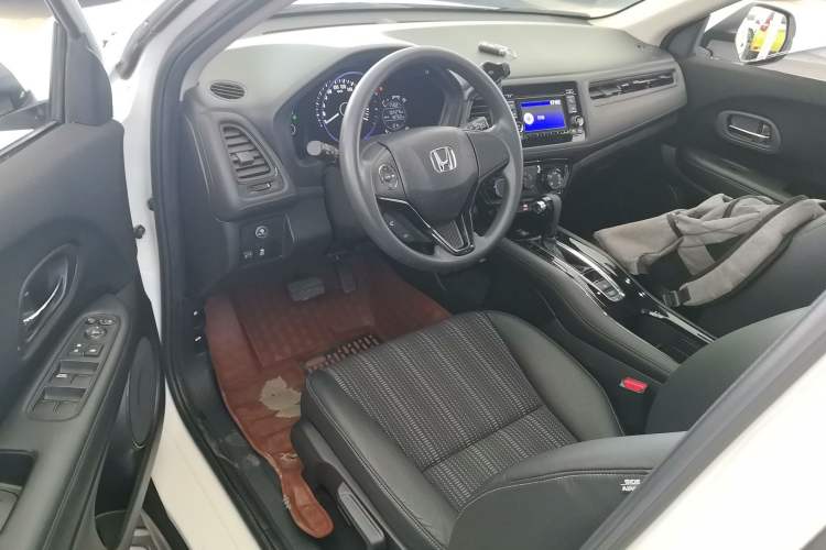 Used Honda Vezel 2016 1.8L CVT Front-Wheel Drive Pioneer Edition Driver Seat