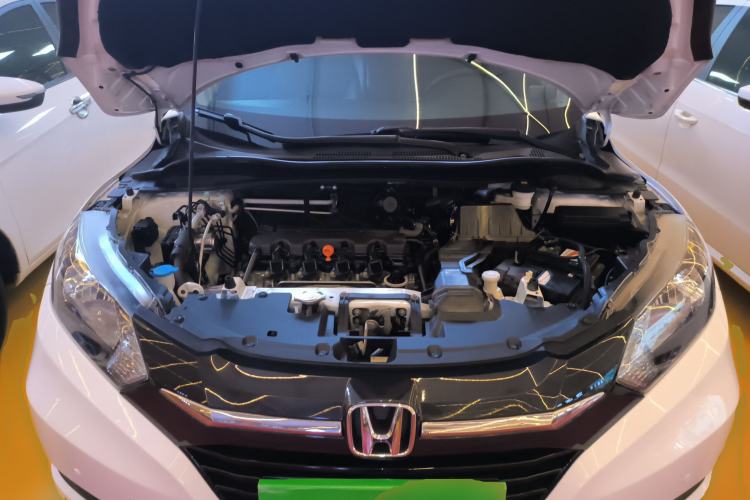 Used Honda Vezel 2016 1.8L CVT Front-Wheel Drive Pioneer Edition Engine Bay