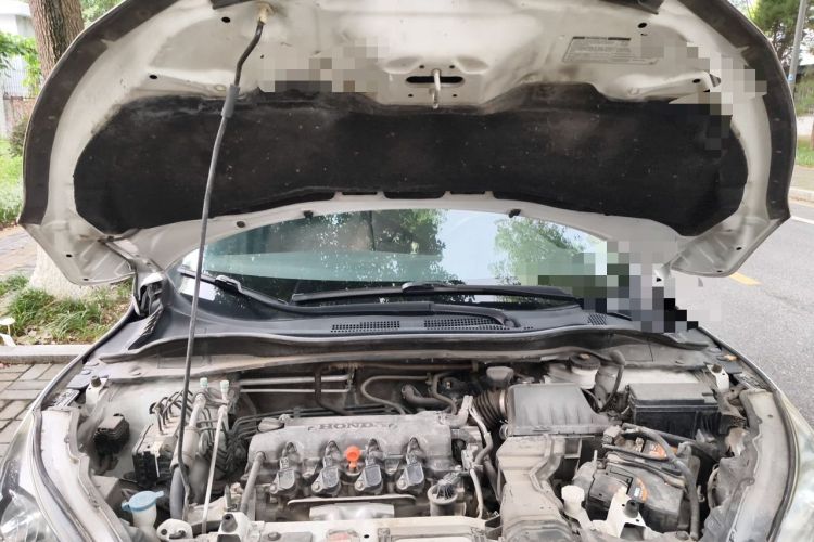Used Honda Vezel 2016 1.8L CVT Front-Wheel Drive Pioneer Edition Engine Bay